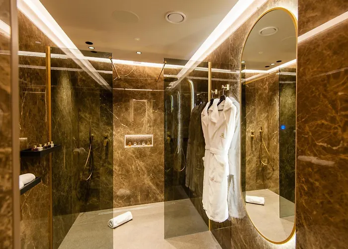 델레 나지오니 호텔 4*